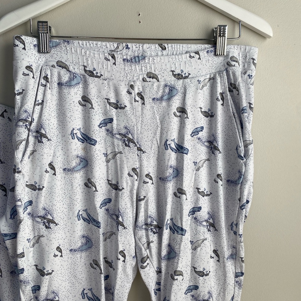 COTTON JEWEL Women's Printed Two-Piece Pajama Set in White and Blue - Picture 5 of 10